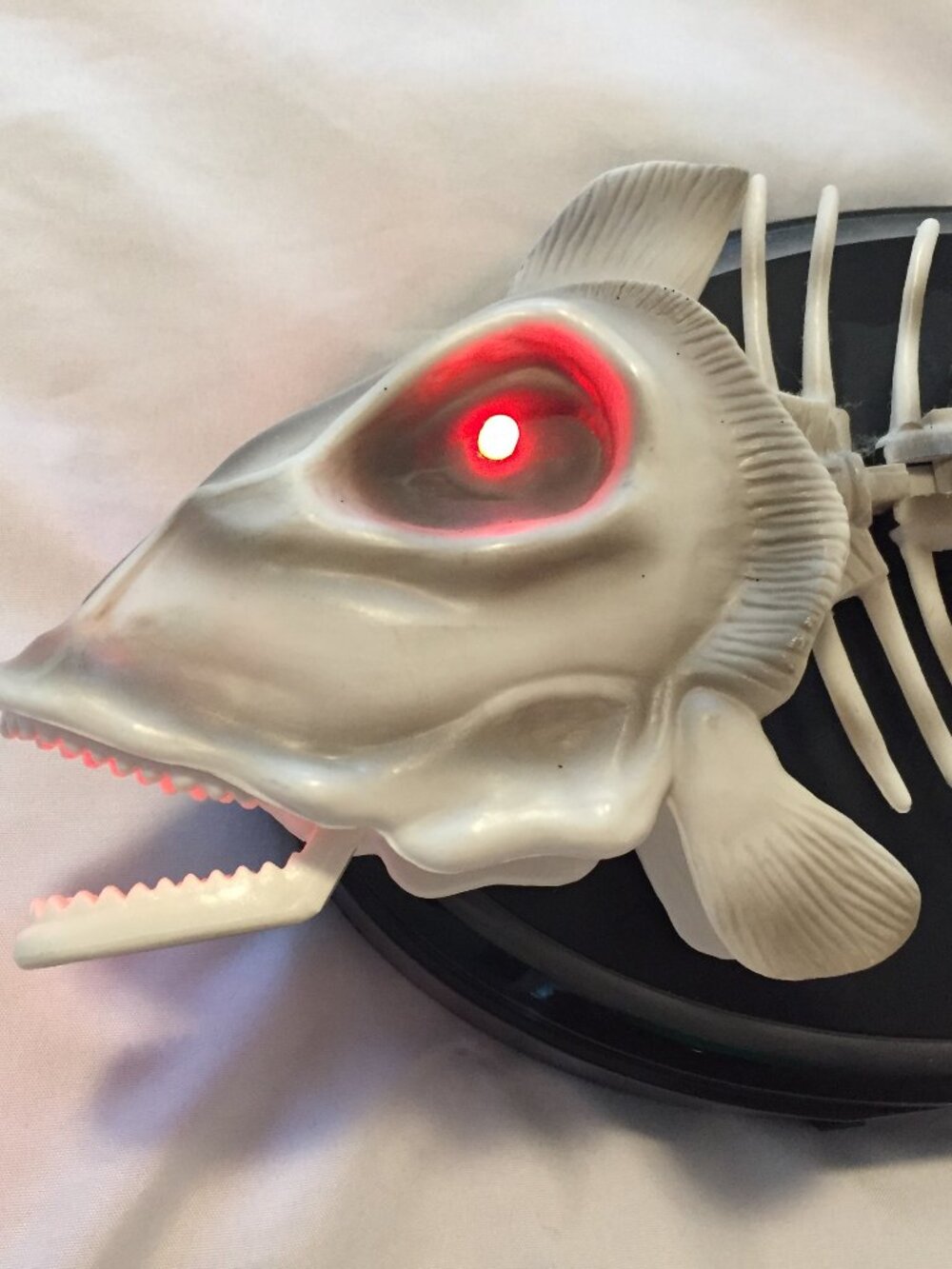 Vintage Gemmy "Big Mouth Billy Bones" Singing Fish Skeleton Bad to the Bone TES